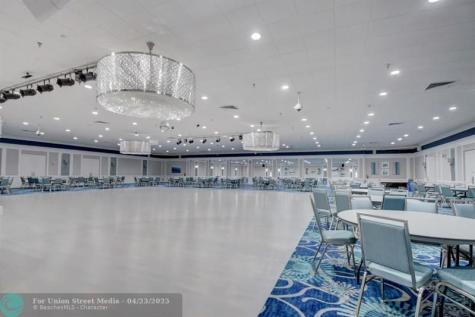 204 Burgundy E Delray Beach FL 33484