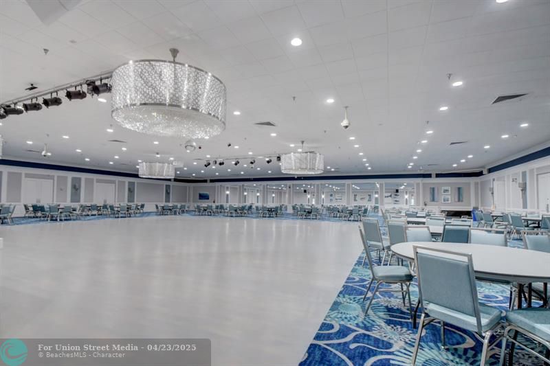 204 Burgundy E Delray Beach FL 33484