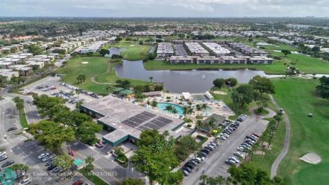 204 Burgundy E Delray Beach FL 33484