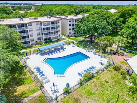 2650 NW 49th Avenue Lauderdale Lakes FL 33313