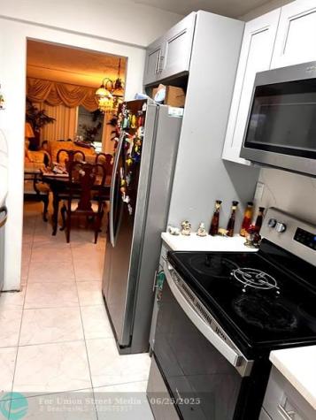 2650 NW 49th Avenue Lauderdale Lakes FL 33313