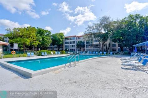 2650 NW 49th Avenue Lauderdale Lakes FL 33313