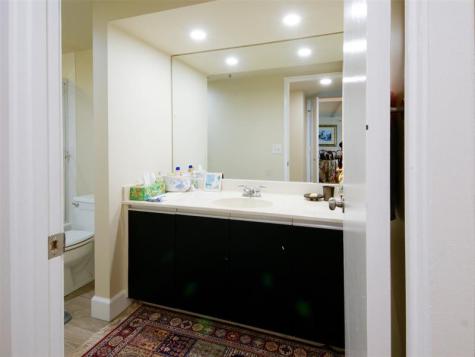 2480 Presidential Way West Palm Beach FL 33401