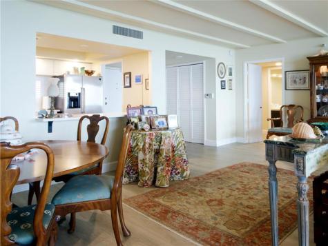 2480 Presidential Way West Palm Beach FL 33401