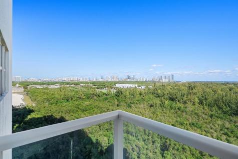 14951 Royal Oaks Lane North Miami FL 33181