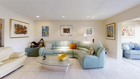 8460 Casa Del Lago Boca Raton FL 33433