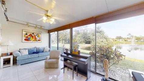 8460 Casa Del Lago Boca Raton FL 33433