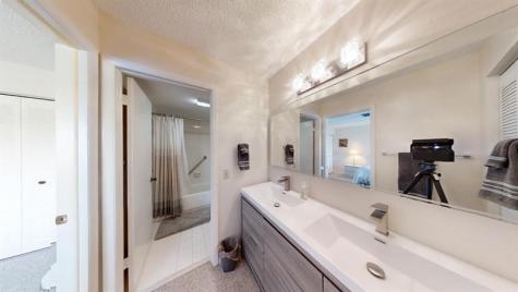 8460 Casa Del Lago Boca Raton FL 33433