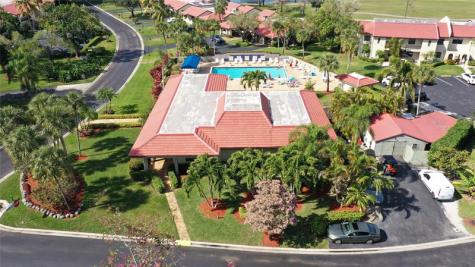 8460 Casa Del Lago Boca Raton FL 33433