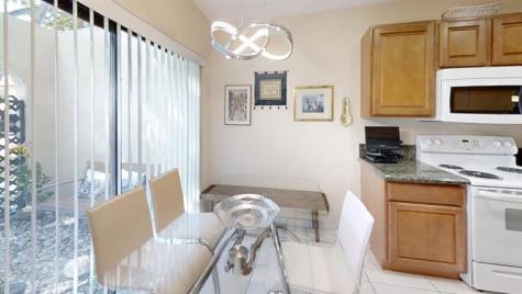 8460 Casa Del Lago Boca Raton FL 33433