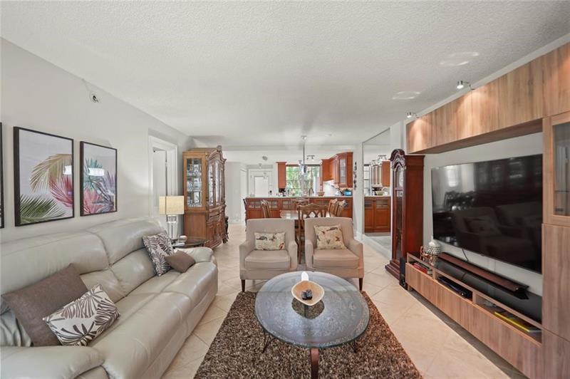 2998 NW 48th Terrace Lauderdale Lakes FL 33313