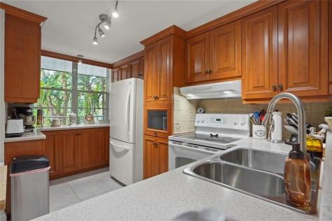 2998 NW 48th Terrace Lauderdale Lakes FL 33313