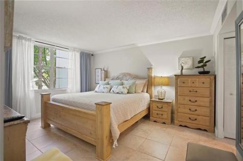 2998 NW 48th Terrace Lauderdale Lakes FL 33313