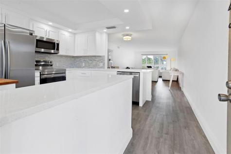 2805 Victoria Way Coconut Creek FL 33066