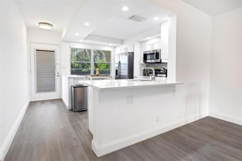 2805 Victoria Way Coconut Creek FL 33066