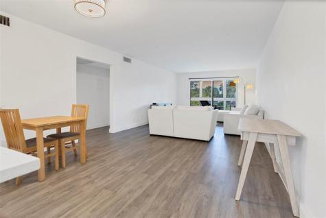 2805 Victoria Way Coconut Creek FL 33066