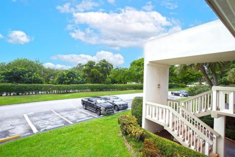 2805 Victoria Way Coconut Creek FL 33066