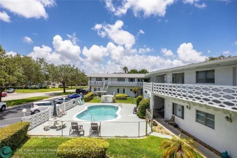 3847 S Circle Drive Hollywood FL 33021