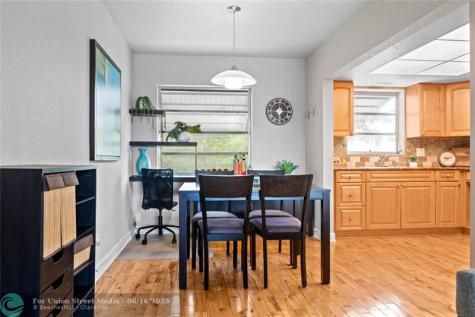 3847 S Circle Drive Hollywood FL 33021