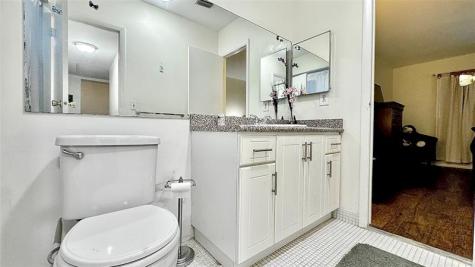 5103 NW 35th Street Lauderdale Lakes FL 33319