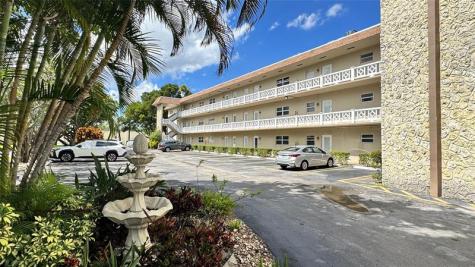 5103 NW 35th Street Lauderdale Lakes FL 33319