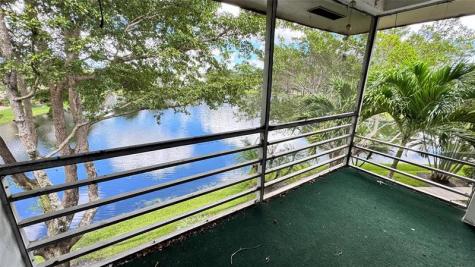 5103 NW 35th Street Lauderdale Lakes FL 33319