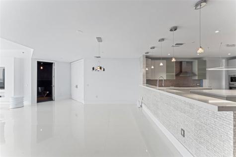 5959 Collins Avenue Miami Beach FL 33140