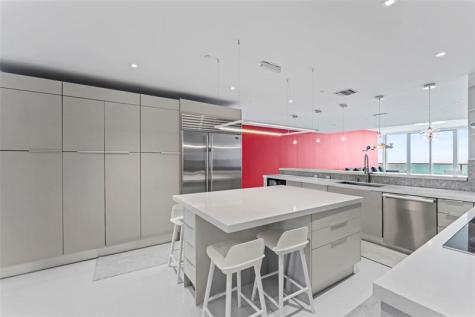 5959 Collins Avenue Miami Beach FL 33140