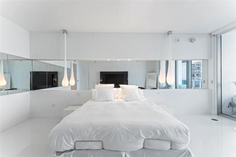 5959 Collins Avenue Miami Beach FL 33140