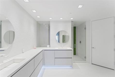 5959 Collins Avenue Miami Beach FL 33140