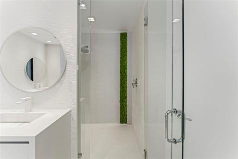 5959 Collins Avenue Miami Beach FL 33140