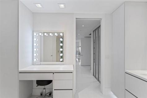 5959 Collins Avenue Miami Beach FL 33140