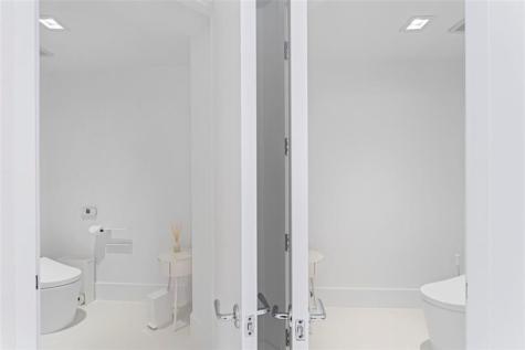 5959 Collins Avenue Miami Beach FL 33140