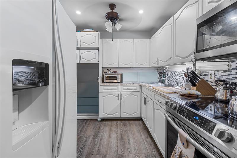 8220 SW 24th Street North Lauderdale FL 33068