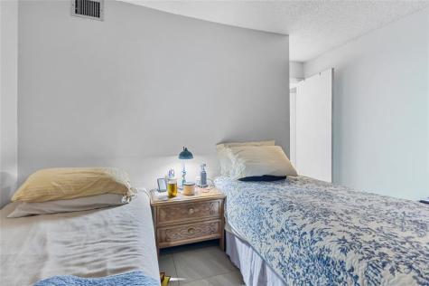 8220 SW 24th Street North Lauderdale FL 33068