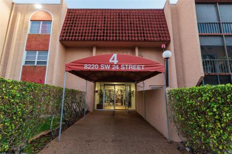 8220 SW 24th Street North Lauderdale FL 33068