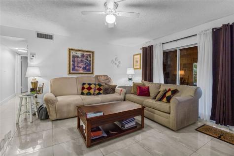 8220 SW 24th Street North Lauderdale FL 33068