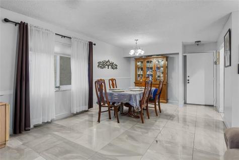 8220 SW 24th Street North Lauderdale FL 33068