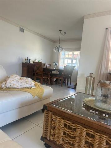 2770 NE 15th Fort Lauderdale FL 33304