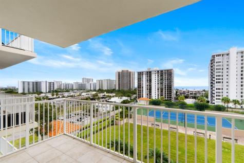 3020 NE 32nd Avenue Fort Lauderdale FL 33308