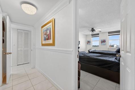1149 Hillsboro Mile Pompano Beach FL 33062