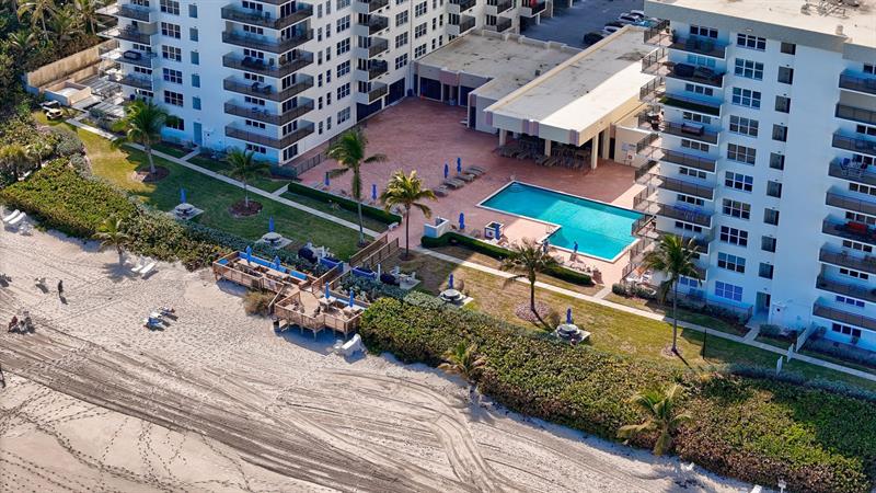 1149 Hillsboro Mile Pompano Beach FL 33062