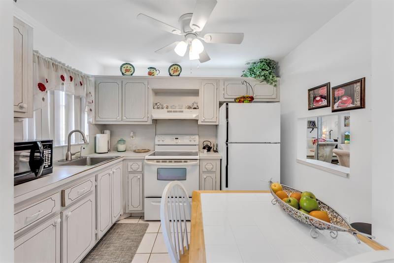 8950 Sunrise Lakes Boulevard Sunrise FL 33322