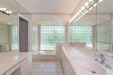 3650 N 36th Avenue Hollywood FL 33021