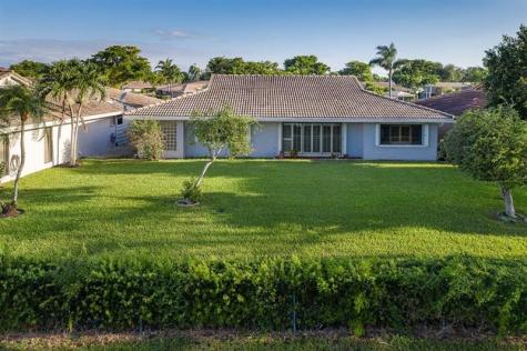 3650 N 36th Avenue Hollywood FL 33021