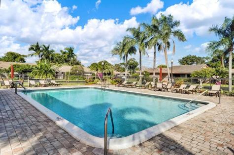 3650 N 36th Avenue Hollywood FL 33021