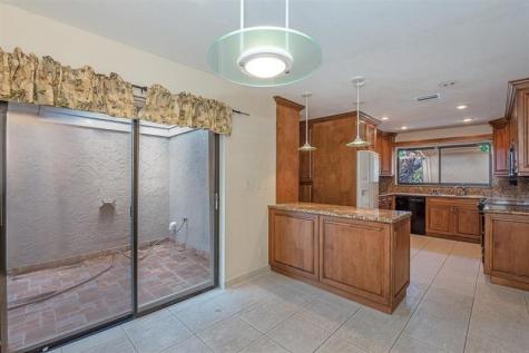 3650 N 36th Avenue Hollywood FL 33021