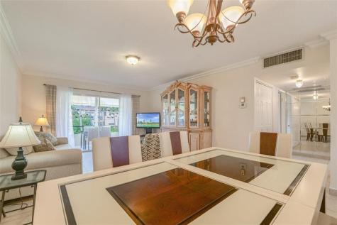 5071 W Oakland Park Boulevard Lauderdale Lakes FL 33313