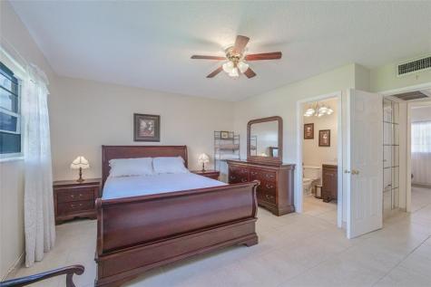 5071 W Oakland Park Boulevard Lauderdale Lakes FL 33313