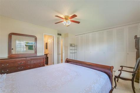 5071 W Oakland Park Boulevard Lauderdale Lakes FL 33313